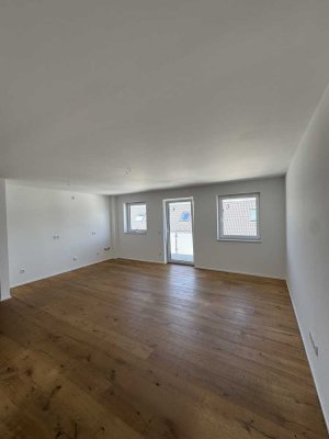 Stilvolle 3-Zimmer-DG-Wohnung mit Balkon in Graben-Neudorf