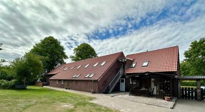 Ferienanwesen mit zwei Badeseen, Tierhaltung & Ausbaupotenzial – ca. 4,5 ha  Naturidylle