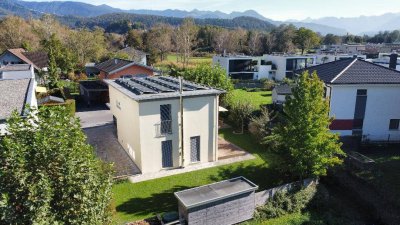 Modernes gepflegtes Einfamilienhaus mit schönem Garten