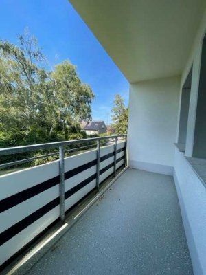 *Aufzug*Balkon*Erstbezug nach Sanierung*Tageslichtbad*