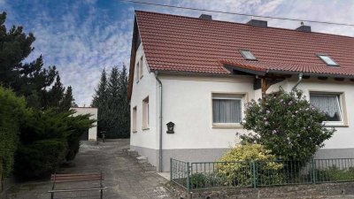 Idyllisches Zuhause mit Gartenparadies