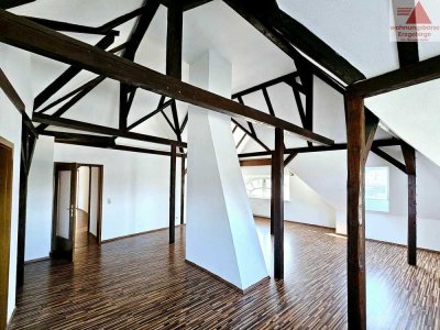 Wohntraum mitten in Schneeberg – stilvolle 3-Raum-Dachgeschoss-Wohnung!
