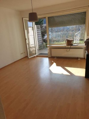 1-Raum Wohnung mit Terrasse und Single Küche
