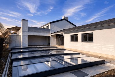 Stilvolles Einfamilienhaus mit Pool, Garten &amp; Panorama-Terrasse in Top-Stadt-Lage (provisionsfrei)