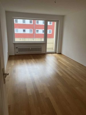 Helle 2-Zimmer Wohnung mit Balkon in Obergiesing