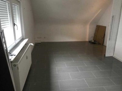 Haus mit fünf Zimmern - WG Neugründung - Knielingen