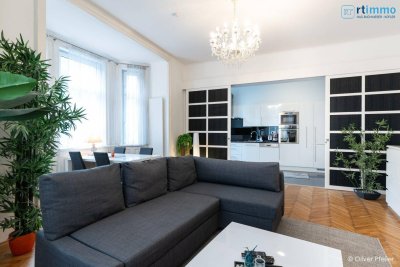 IHR NEUES ZUHAUSE WARTET: ELEGANT EINGERICHTETE ALTBAUWOHNUNG