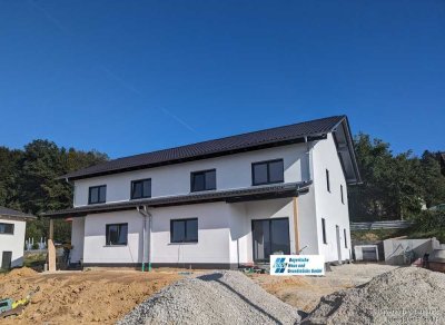 Moderne Neubau-Doppelhaushälfte in hervorragender Lage!