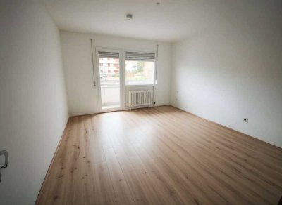 *AB SOFORT! Große 2,5-Zimmerwohnung mit großen Balkon in Top Lage Heusenstamm!*