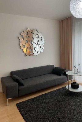 Attraktive und modernisierte 1,5-Zimmer-Wohnung mit Balkon und Einbauküche in Grünstadt