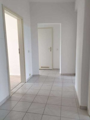 Schöne 3 Zimmer-Wohnung mit Stellplatz, ruhige Lage in Leipzig/Engelsdorf