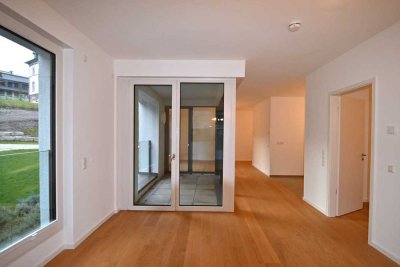 Erstbezug mit besonderem Highlight: 2 Zimmer & Loggia von drei Seiten zugänglich