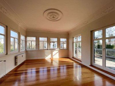 Stilvolle Eigentumswohnung mit Einbauküche in exclusiver Stadtvilla in Hamburg-Rahlstedt