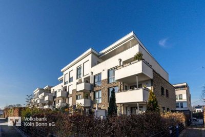 Rodenkirchen - Junge großzügige Dachgeschosswohnung mit Sonnenterrasse