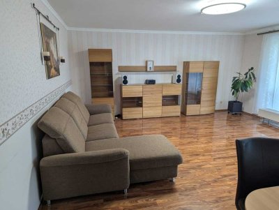 Attraktive 4-Zimmer-Eigentumswohnung mit großer Loggia, Hobbyraum & Garage - provisionsfrei