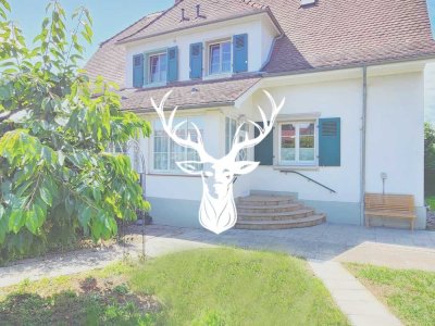 Charmante Doppelhaushälfte im Stil einer Landhausvilla in ruhiger Lage von Waldshut zu verkaufen