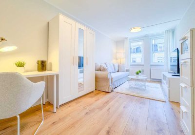Neu sanierte 4-RW * hochwertig möbliert * Bad mit Du + WMA * EBK * Balkon * SP * zentral * grün *TOP