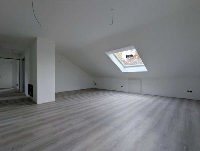 ERSTBEZUG!!! Moderne 3-Zimmer-Dachgeschosswohnung mit Balkon in Wartenberg