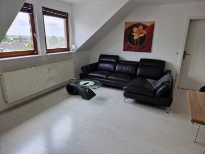 Attraktive 3-Zimmer DG Wohnung Wiesbaden-Breckenheim teilmöbliert