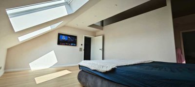 Dachwohnung mit 4 Meter Decken und Terrasse mit Top Aussicht