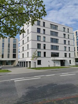 Blick auf die Marina! 2 Zimmer mit EBK, FBH & Süd- Westbalkon!