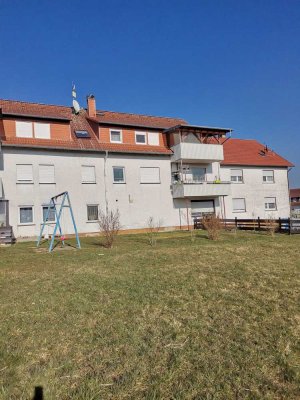 2,8 ha Land! vielseitig nutzbar!  5-Familienhaus + 1 Einfamilienhaus  / 6 Garagen  und Nebengebäude