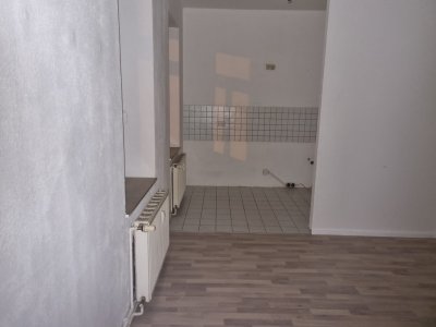 Neu sanierte zentrale Wohnung in Nebenstraße für Eigennutzung oder Rendite