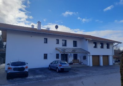 Helle 4 Zimmer Maisonette Wohnung in Obing