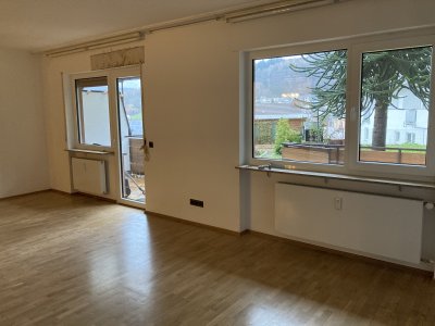 3 Zimmer EG-Wohnung in Bad Orb: Terrasse/Balkon