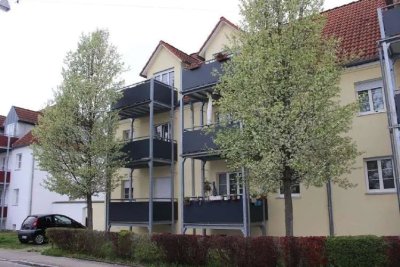 Top- Bezugsfrei von Privat: sanierte 2-Zimmer-Wohnung mit Balkon und Einbauküche in Augsburg Bärenkeller nähe Uni Klinik
