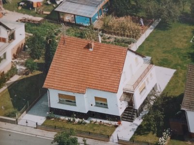 Freistehendes Einfamilenhaus mir grossem Garten