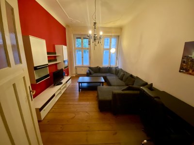 Berlin Prenzlauer Berg: ab 1. Mai Möblierte 2 Zimmer Wohnung sucht Untermieter