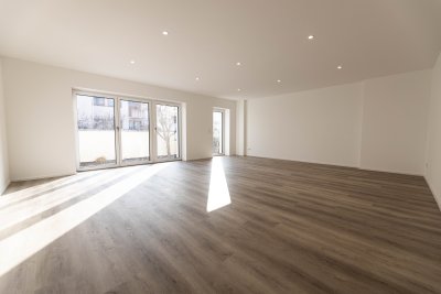 Erstbezug: Moderne 2,5-Zimmer-Wohnung mit Terrasse in Oggersheim