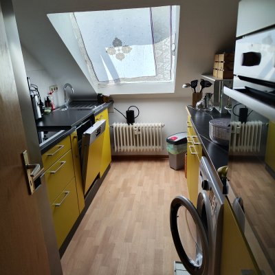 1,5 Zimmer Dachgeschoss Wohnung