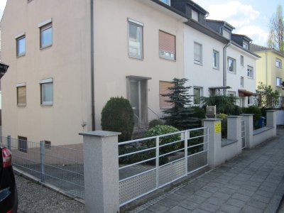 Gepflegte 2-Zimmer-DG-Wohnung in Ludwigshafen Süd