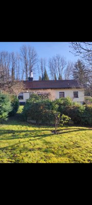 Kleines Einfamilienhaus im Grünen