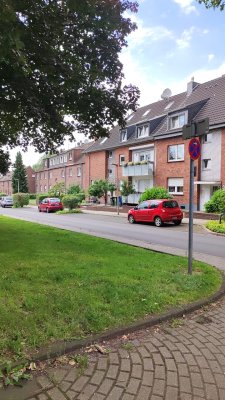 Nachmieter für lichtdurchflutete Dachgeschosswohnung in Ob-Sterkrade gesucht