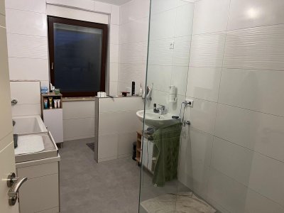 Schöne 3 Raum Wohnung