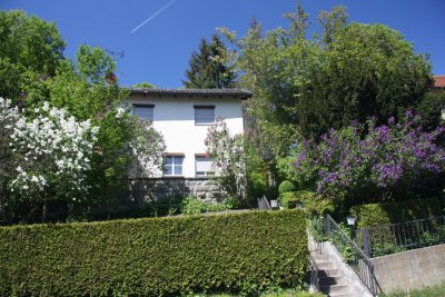 Schönes WG-Zimmer in Studierendenhaus mit Flair und Garten