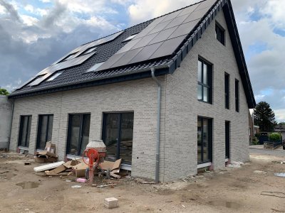 Neubau hochwertige DHH in ruhiger Lage von Wesel