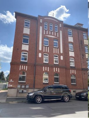 80 m²-Wohnung in Gotha-Zentrum: Dachgeschoss, Einbauküche, Stellplatz