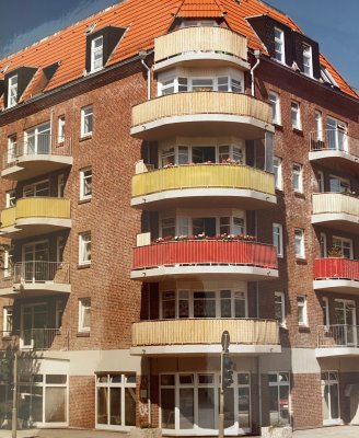 Wohnung 2 Zi, 2 Balkone, EBK Hamburg-Winterhude, Tiefgarage