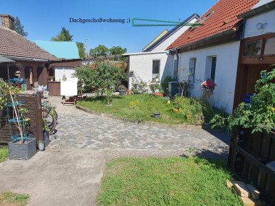 Wohnen im 2-Familienhaus mit Garten