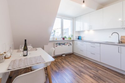 WG Zimmer in einen sehr schönen möblierten Wohnung-ALL IN MIETE- stylish, ruhig, grün, groß, vollmöbliert
