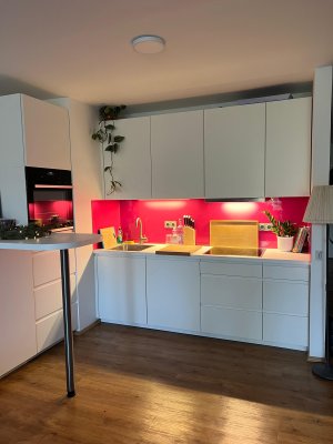 2,5-Zimmer Wohnung mit Balkon zur Vermietung an Einzelperson