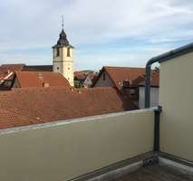 Lichtdurchflutete Maisonette Wohnung mit Dachterrasse