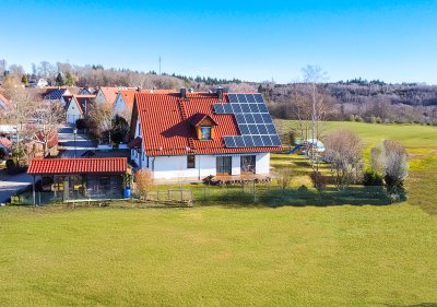 Provisionsfrei: Hochwertiges Anwesen in idyllischer Umgebung