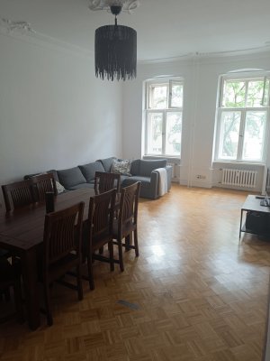 Helles Zimmer im Herzen von Rixdorf Neukölln zur Untermiete