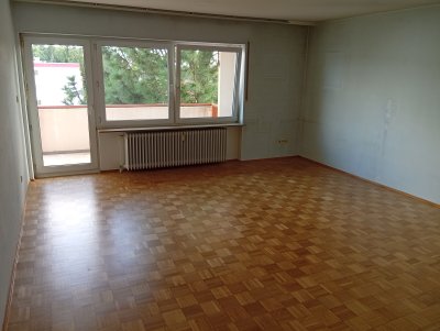 Ansprechende 3,5-Zimmer-Wohnung mit Südbalkon im Süden Nürnbergs