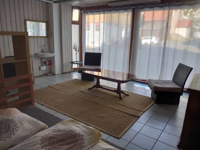 Helles sehr großes Zimmer im Zentrum von Weil der Stadt, 5 km zum Bosch, 10 km zum Daimler, 8 min zur S-Bahn